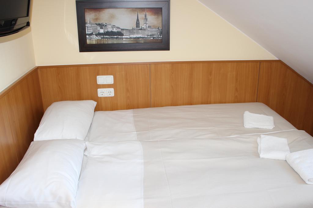 המבורג Altan Hotel מראה חיצוני תמונה