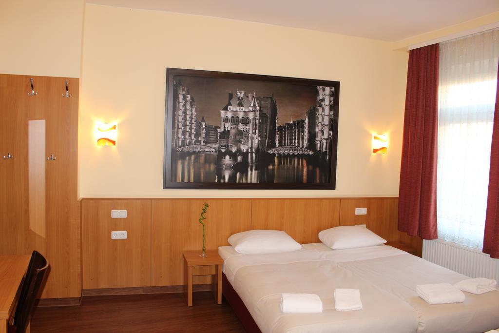המבורג Altan Hotel מראה חיצוני תמונה