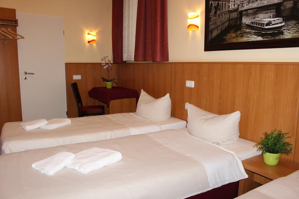 המבורג Altan Hotel מראה חיצוני תמונה